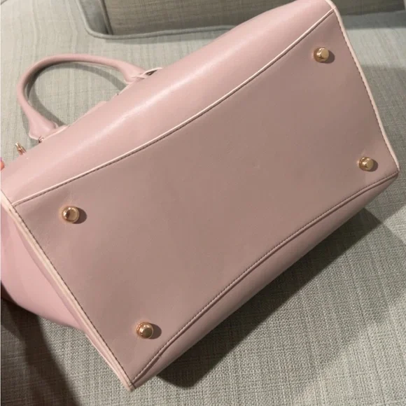 Coach Mini Bag in Light Pink - Picture 4 of 6